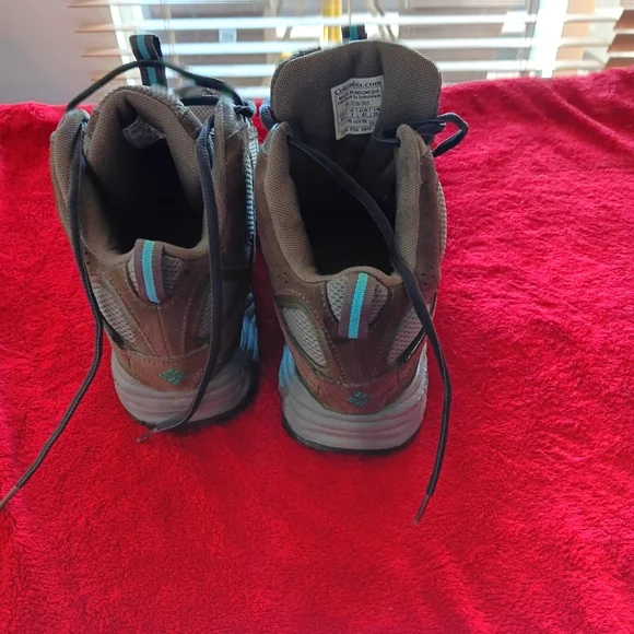 Columbia Mid Hiking Boots Women - Picture 4 of 7